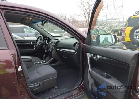 2012 Kia Sorento Lx из США, поврежденный, VIN 5XYKT3A60CG265634